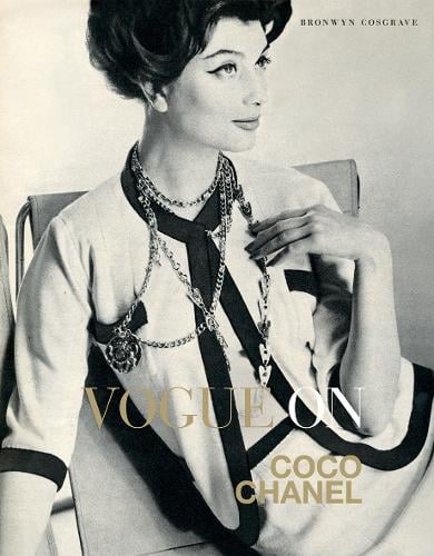 Vogue on: Coco Chanel - Vogue on Designers Bronwyn Cosgrave 9781849491112 book cover